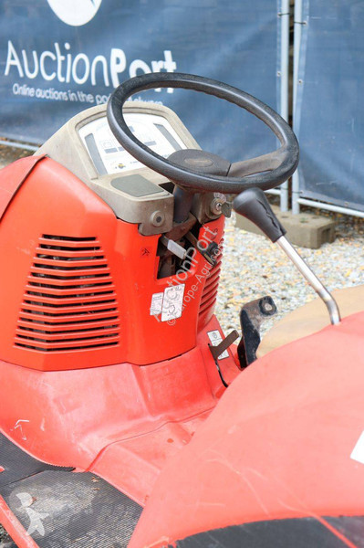 Zonas verdes Yanmar RD122
