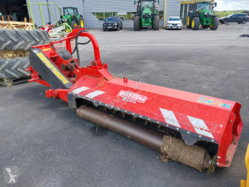 Broyeur d'accotement Quivogne