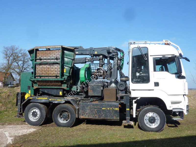 Zonas verdes jardins Jenz 583 Chippertruck MAN...