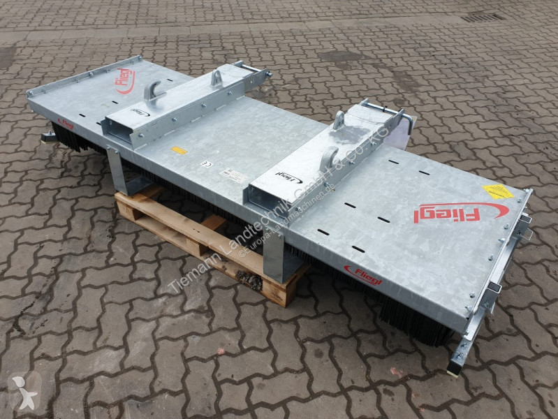 Equipos Fliegl Kehrbesen Löwe 1,50m*