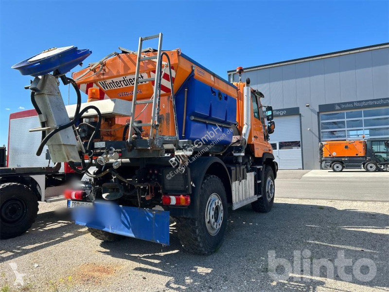 Vehículo de limpieza viaria Mercedes U 427