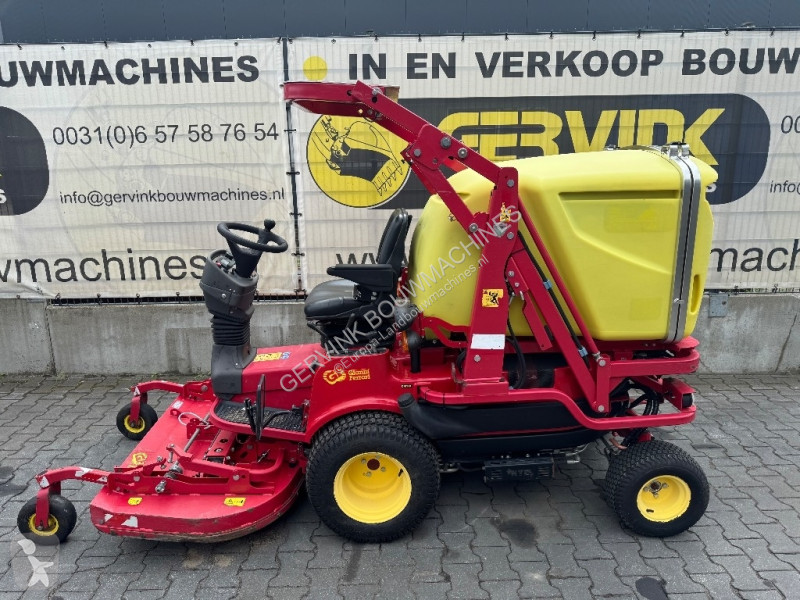 Zonas verdes jardins Ferrari 280