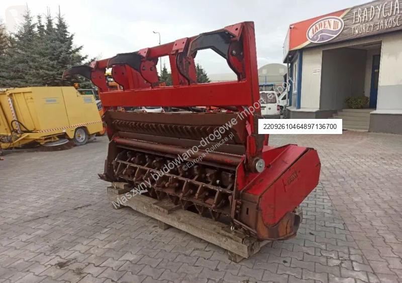 UZM 580 landscaping equipment