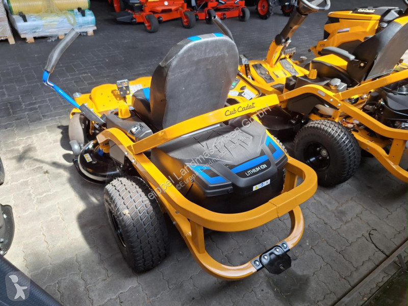 Grønne område Cub Cadet  CC XZ5 EL107 107CM...
