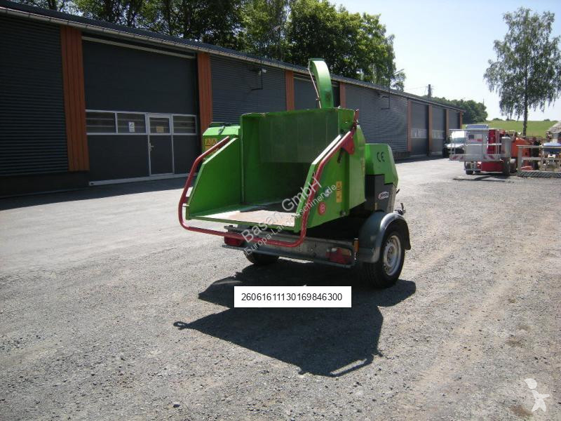 Jensen A540 DI landscaping equipment