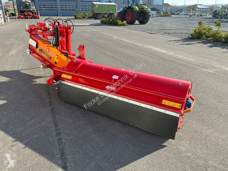 Dücker  USM 21 landscaping equipment
