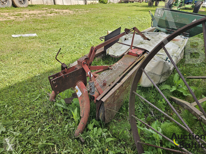 Landscaping equipment