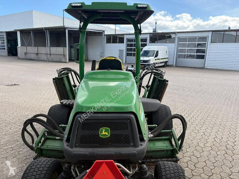 Tereny zielone John Deere  8900A