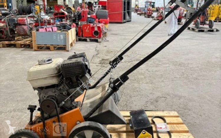 Zonas verdes Eliet scarificateur essence - largeur