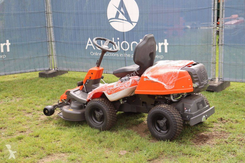 Espaces verts Husqvarna R214TC