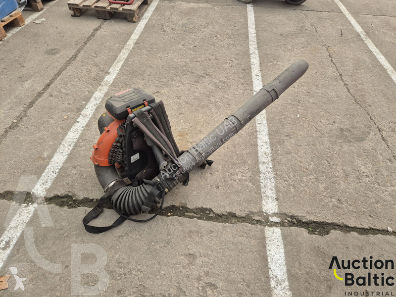 Zelené plochy Husqvarna 570BTS