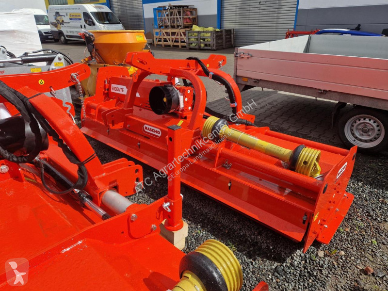 Espaces verts Maschio Gaspardo BISONTE 250