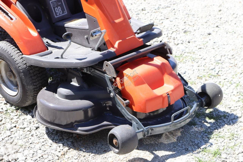 Espaces verts Husqvarna R214TC