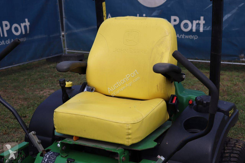 Zonas verdes John Deere ZTRAK 717E