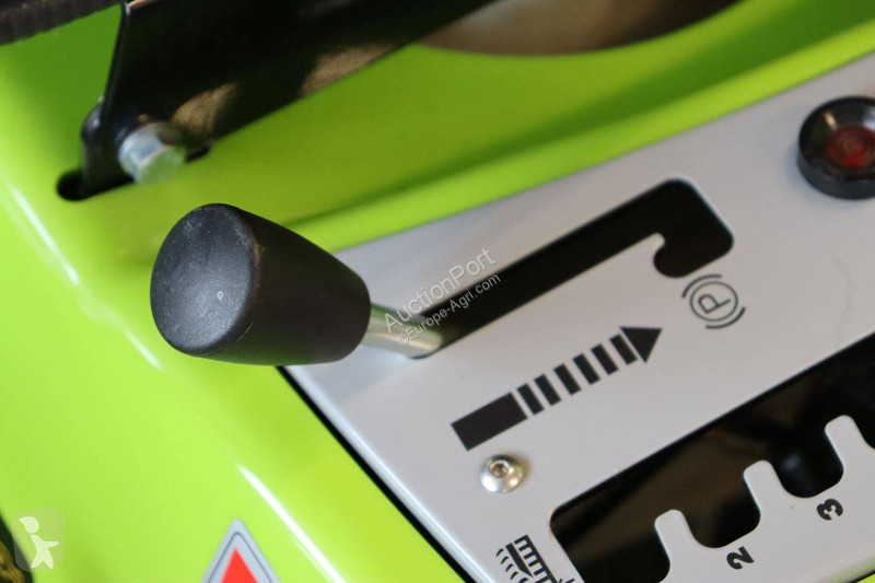 Zonas verdes Grillo FD 220R
