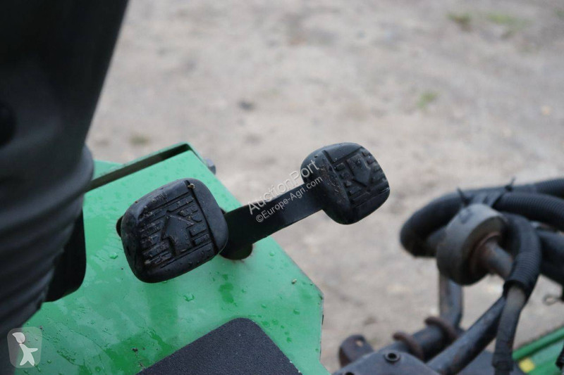 Zelené plochy John Deere 7500 PC FM