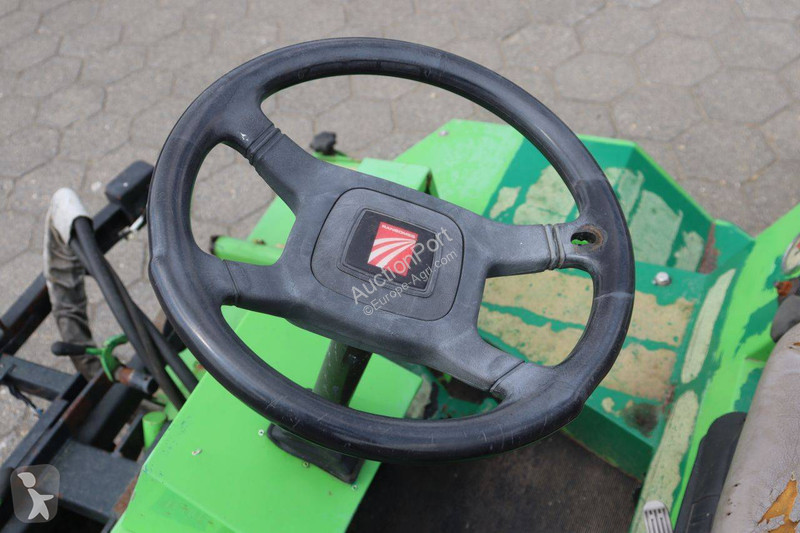 مساحات خضراء Ransomes Commander