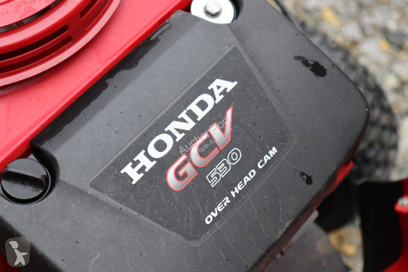 Espaces verts Honda HF 2317