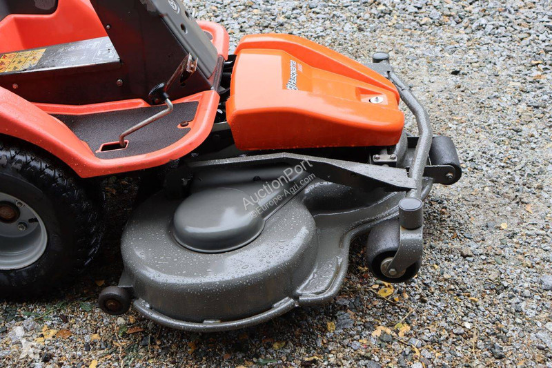 Zonas verdes Husqvarna R422Ts AWD
