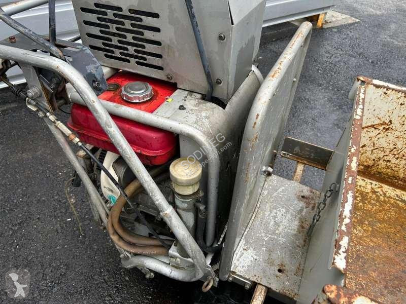 Grönområden   BROUETTE A MOTEUR