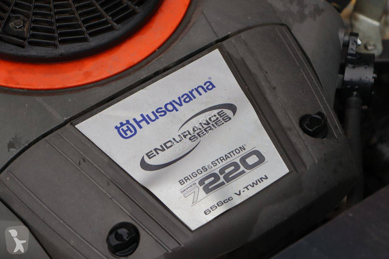 Zonas verdes Husqvarna R422Ts AWD