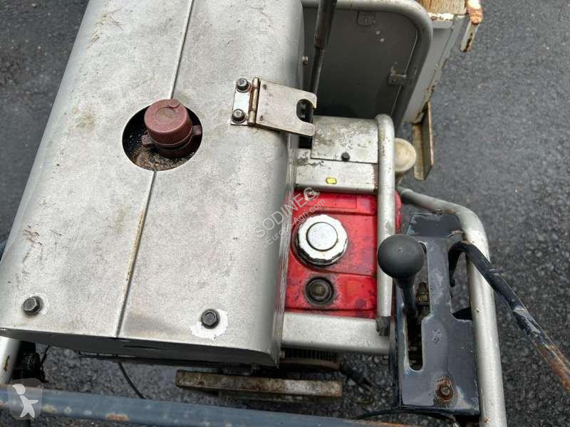 Grönområden   BROUETTE A MOTEUR