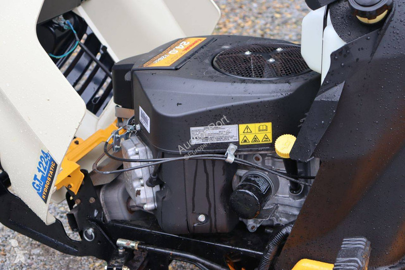 Zonas verdes Cub Cadet GT-1224 Hydrostatic