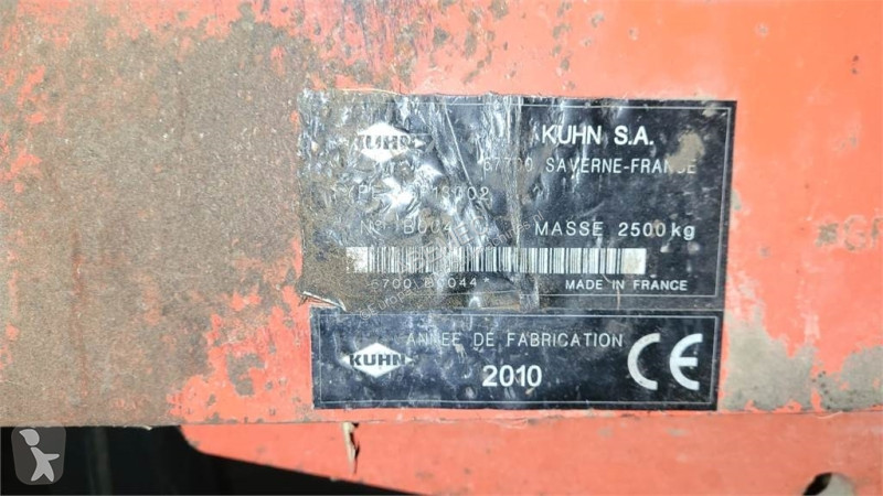 Zonas verdes Kuhn GF 13002