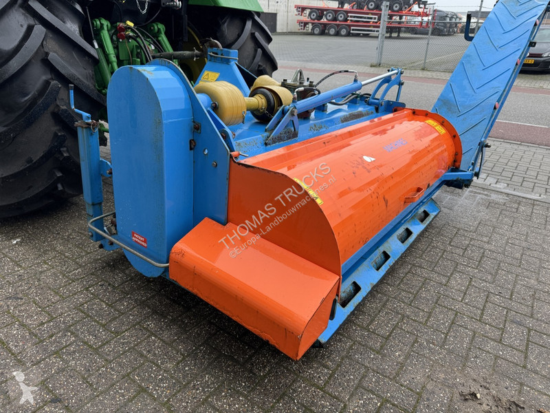 Espaces verts  Combinator CB200, Turf...