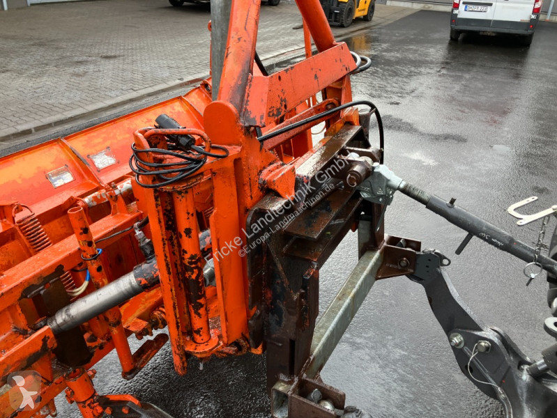 Utrustning   Mehrscharfederpflug MF 3.3