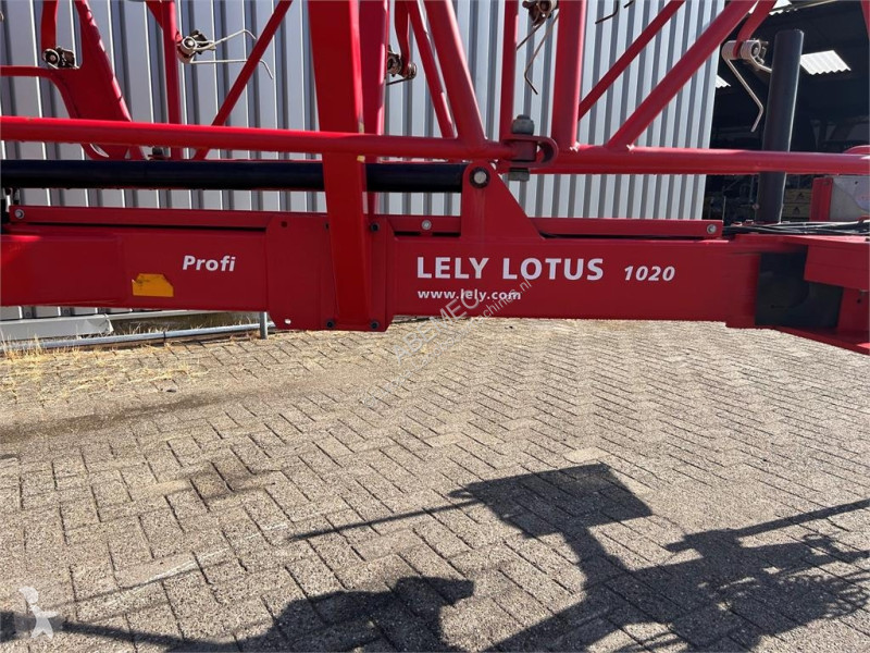 Lely lotus 1020 Profi landscaping equipment