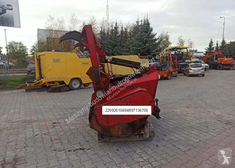 UZM 580 landscaping equipment