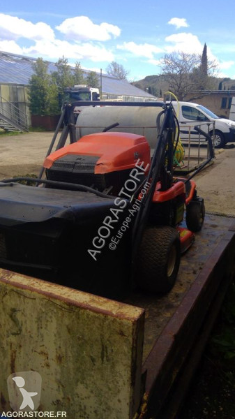 Grönområden Kubota GZD 15