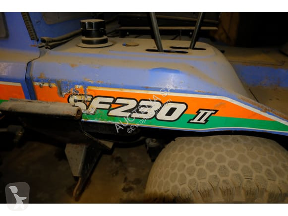 Zonas verdes Iseki SF230