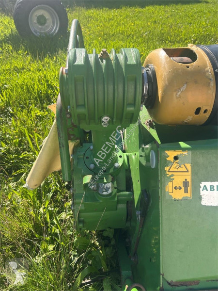 Zonas verdes Krone easycut 32 CV