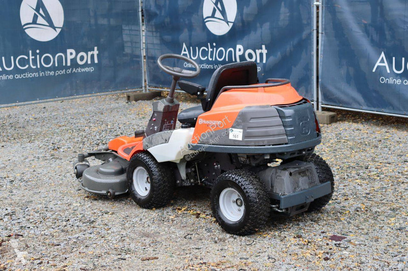 Zonas verdes Husqvarna R422Ts AWD