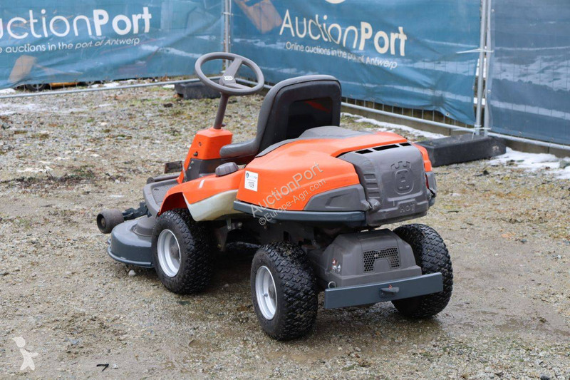 Zonas verdes Husqvarna R215TH