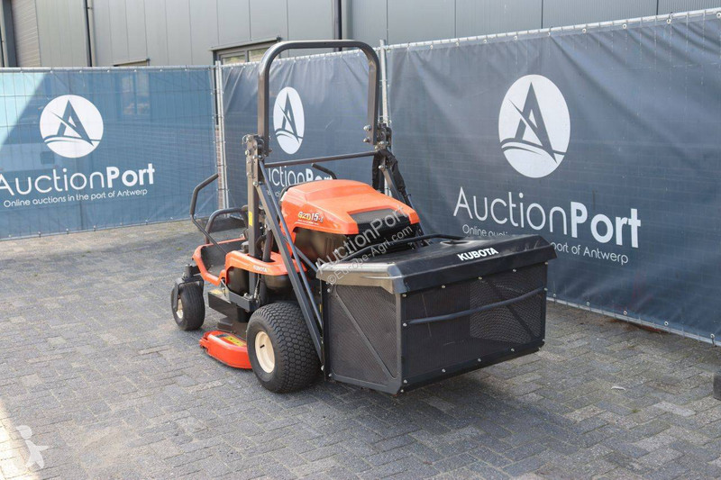 Zonas verdes Kubota GZD15-3HD-S5
