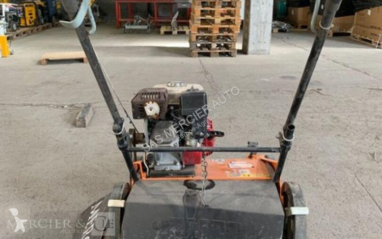 Zonas verdes Eliet scarificateur essence - largeur
