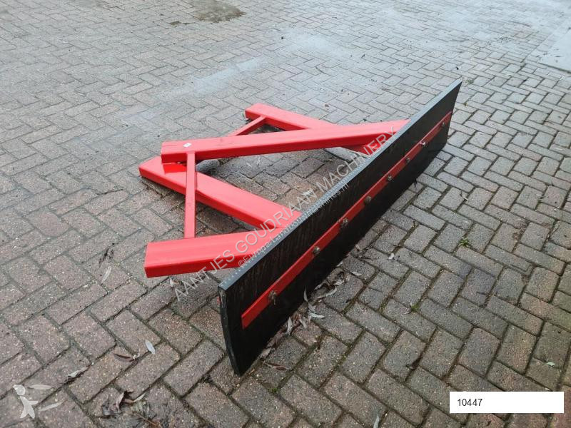 Zonas verdes jardins  rubberschuif