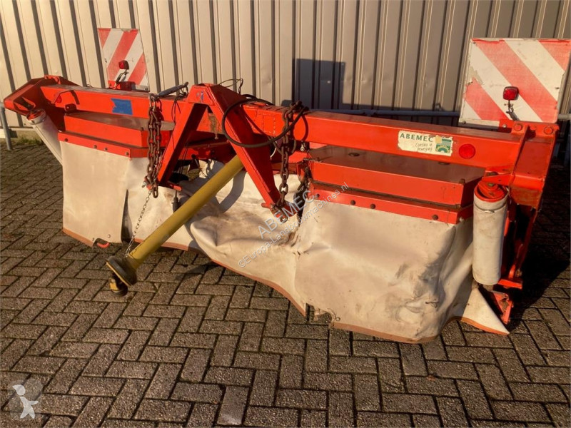 Zonas verdes Kuhn GMD 802 F