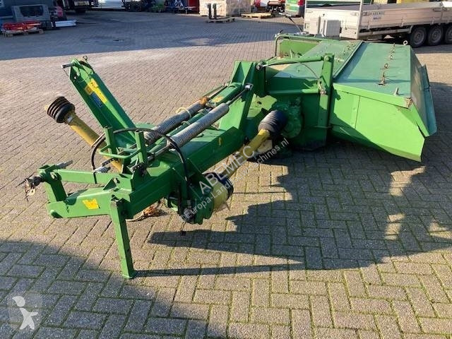 Zonas verdes Krone EC 320 CV