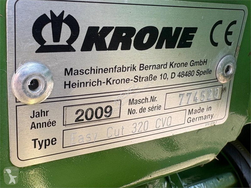 Zonas verdes jardins Krone Easycut 320CV Q