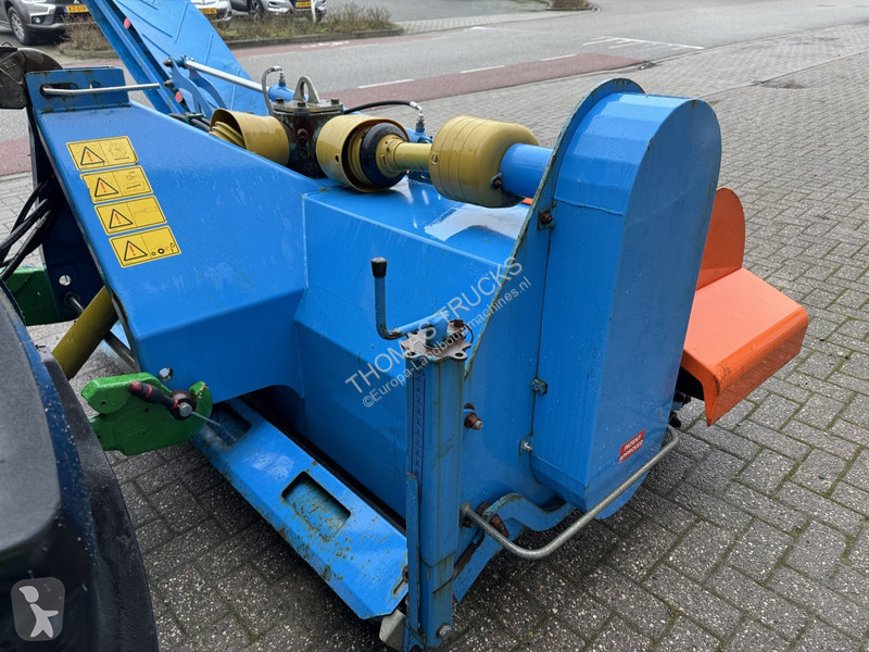Espaces verts  Combinator CB200, Turf...