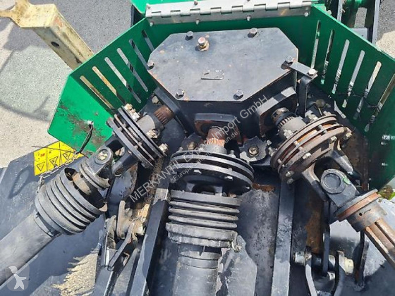 Zonas verdes jardins Spearhead  Stubble Master 730
