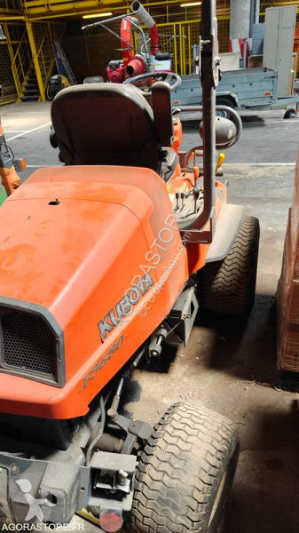 Espaces verts Kubota F3680