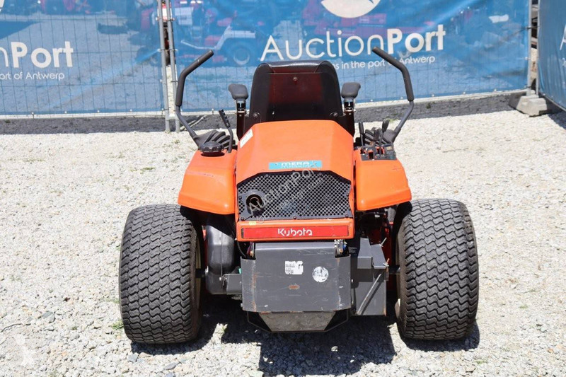 Zonas verdes Kubota ZD21-EC