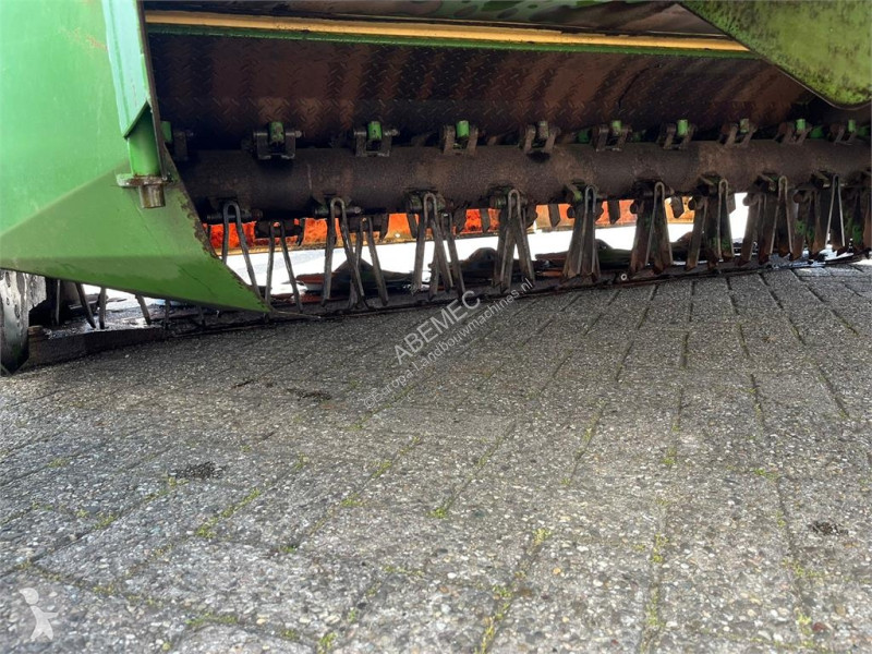 Zonas verdes jardins Krone Easycut 3200 CV