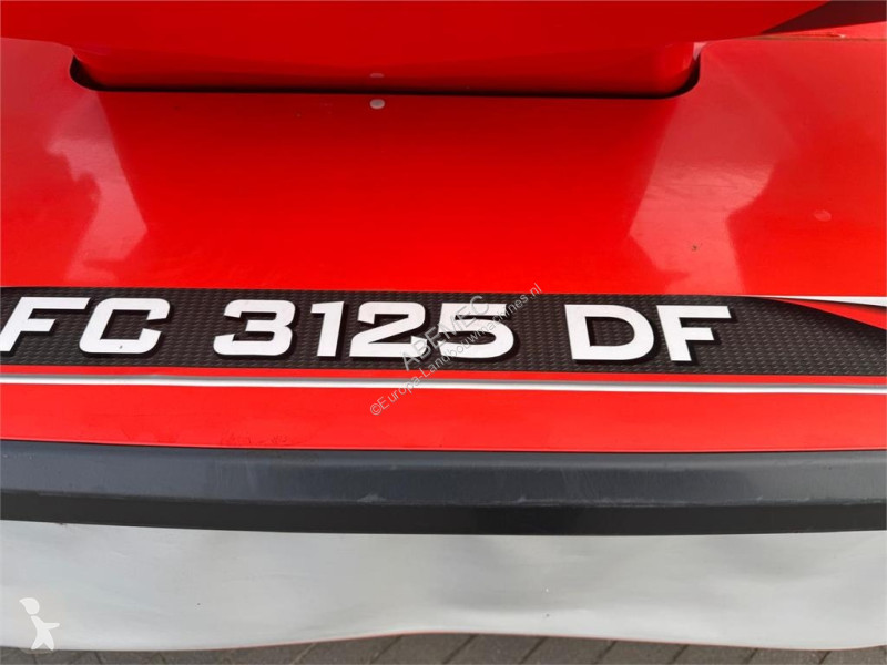 Zonas verdes jardins Kuhn FC 9330D-RA + FC...
