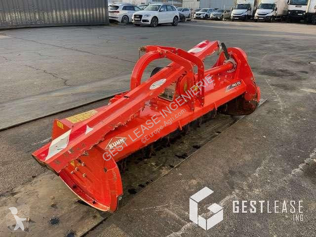 Espaces verts Kuhn  PRO 210
